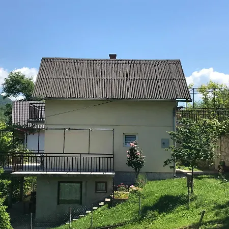 Aparthouse Bilic Apartment *