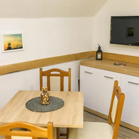 Aparthouse Bilic Apartment
