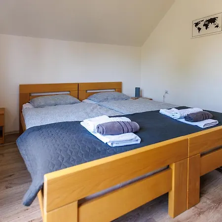 Aparthouse Bilic * يايتشه